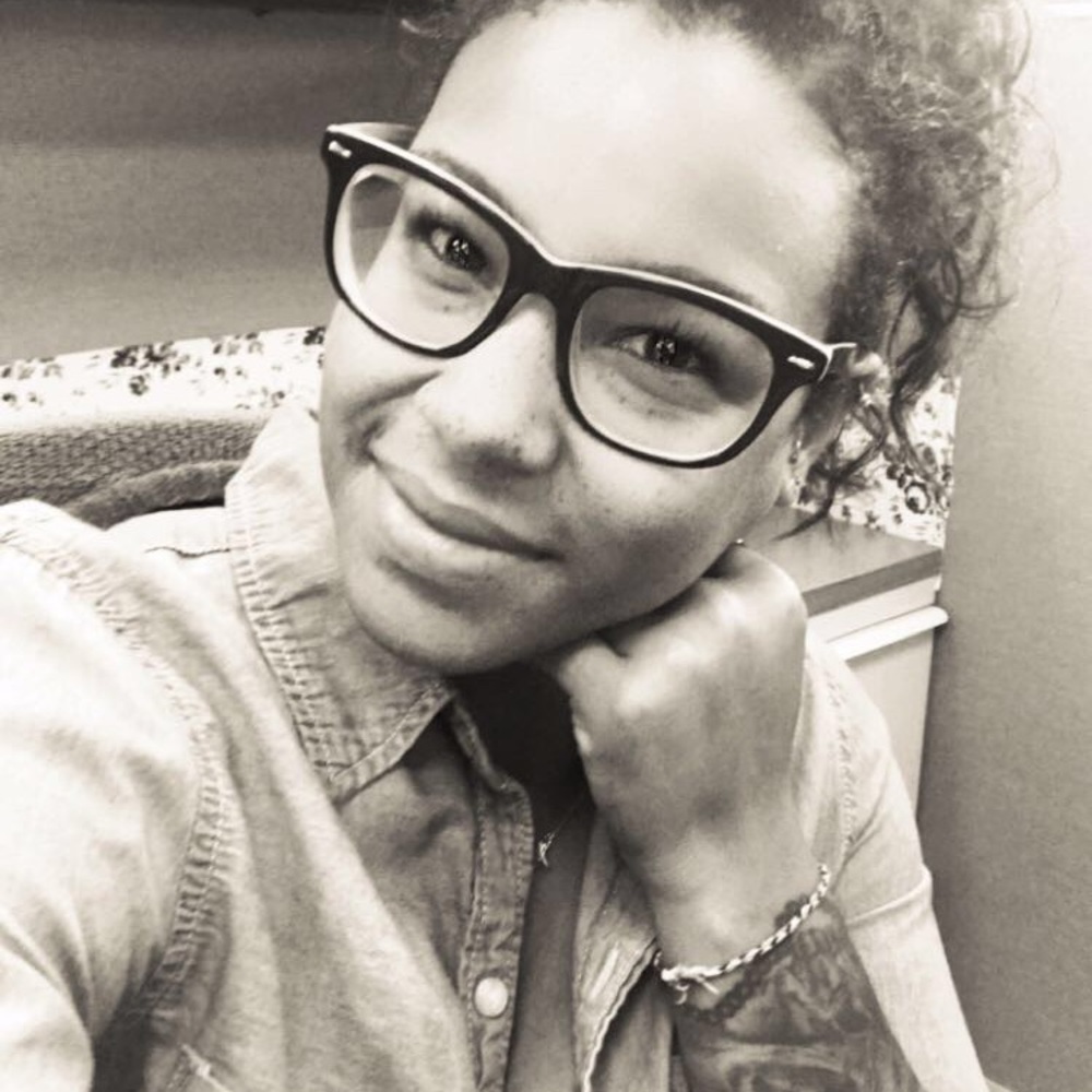 Meet your Posher, Adrienne